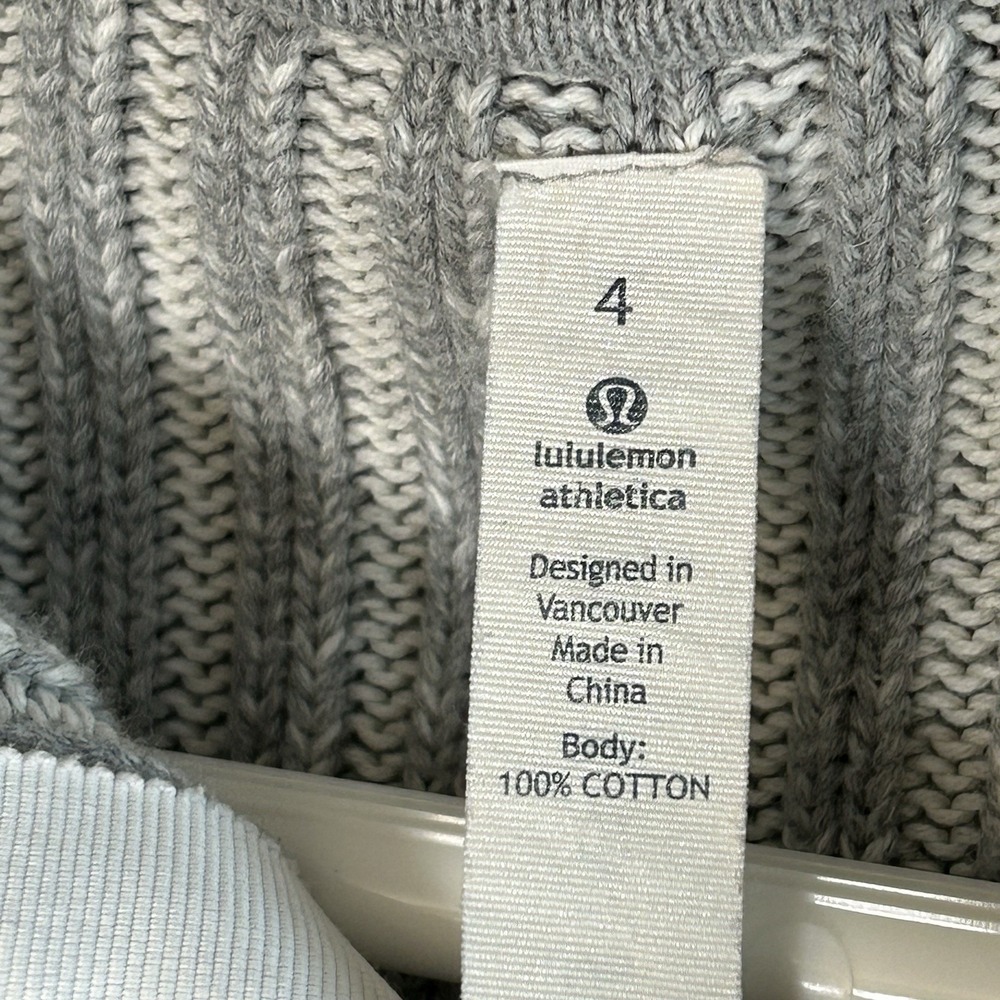 Lululemon Embrace Full Zip Hoodie Scuba Sweater -Gray - Women's Size 4 - EUC!!!! - Picture 5 of 16